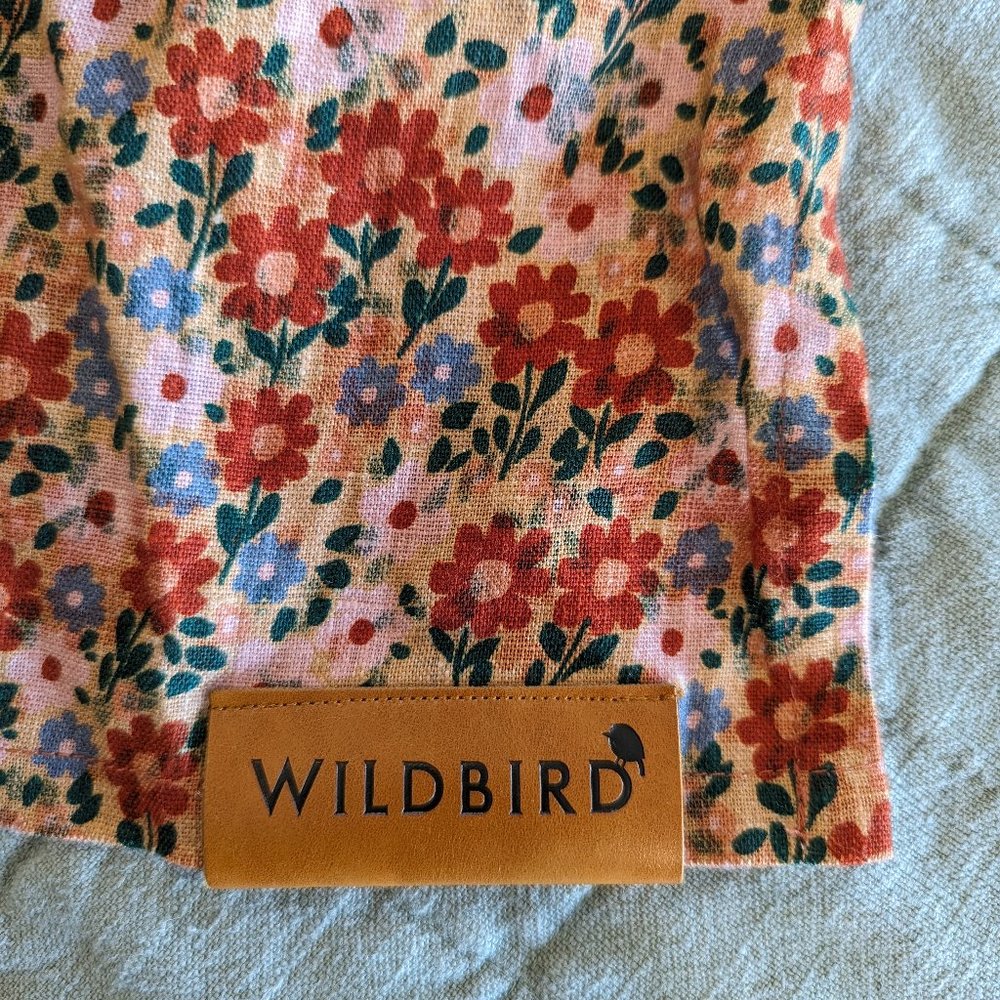 Wildbird Linen Sling Garden-NWOT (standard length)